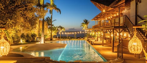 Outdoor pool, open 9:00 AM to 9:00 PM, sun loungers