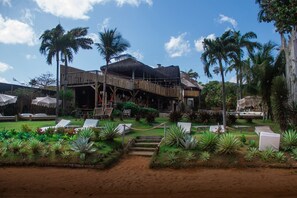 Fachada de la propiedad