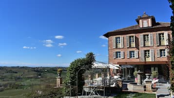 Fachada da propriedade