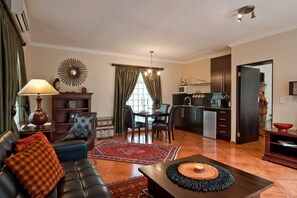 Suite Eksekutif | Area keluarga | TV