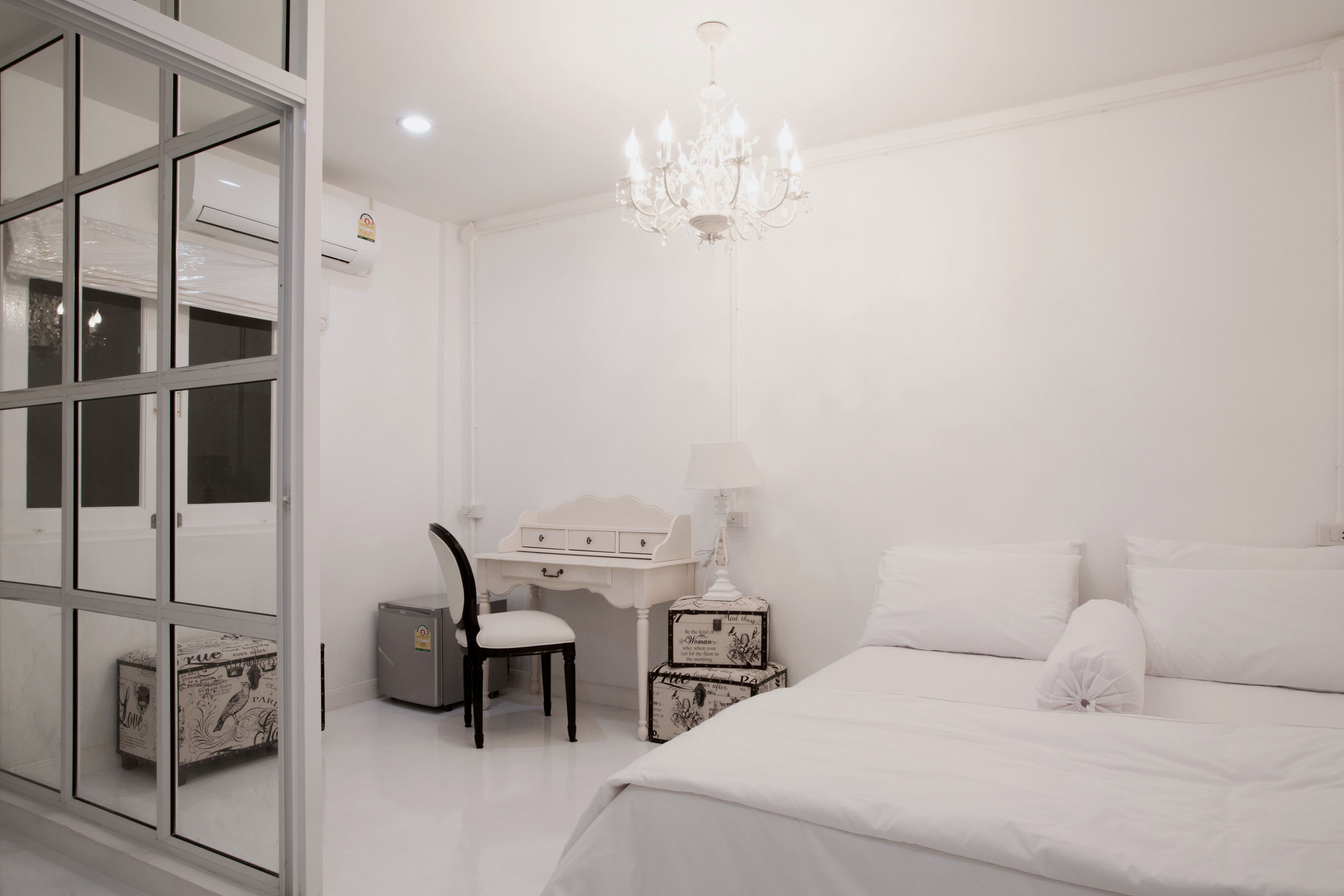 superior room | desk, free wifi