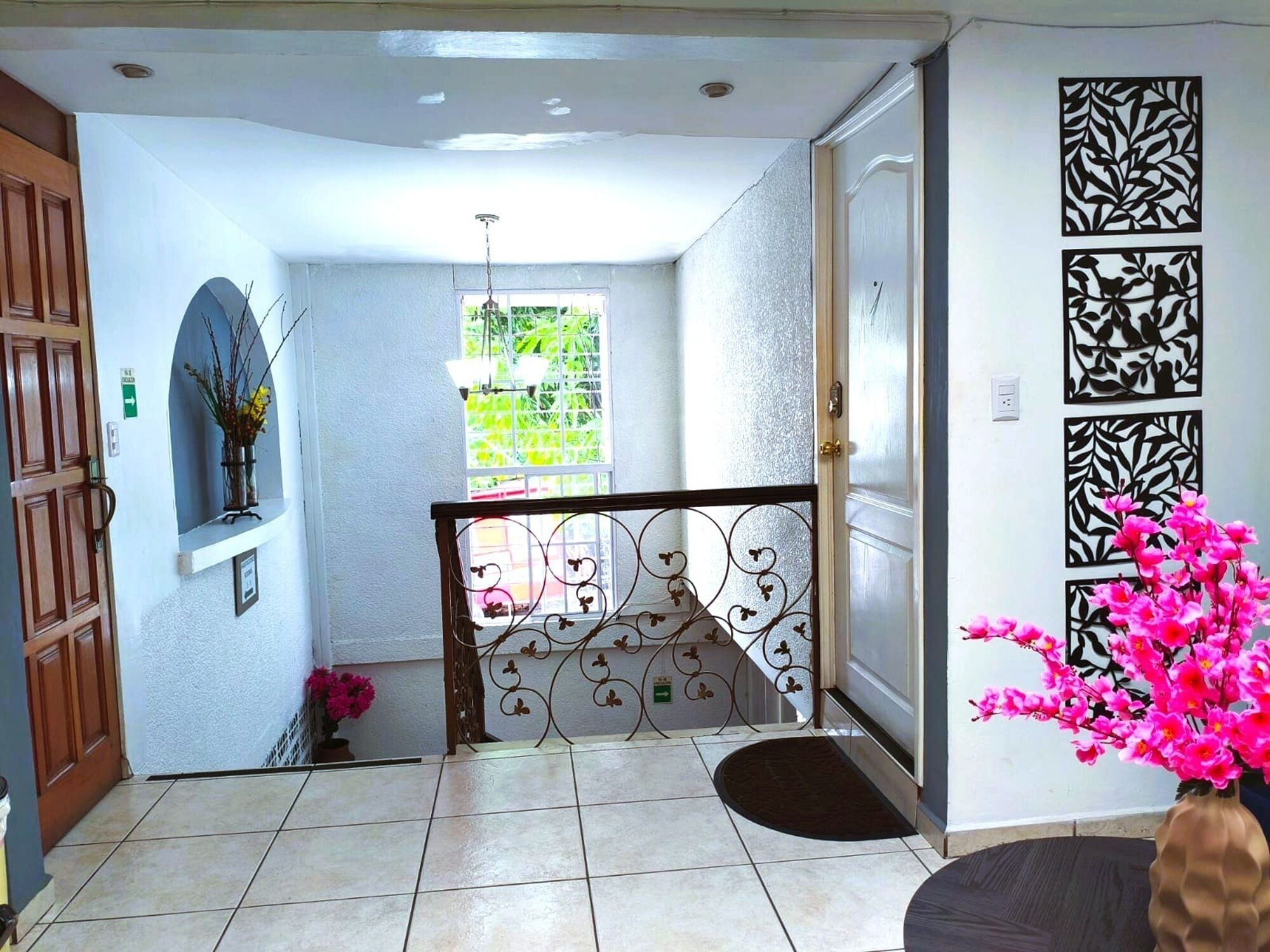 Photo - Hotel Tazumal House