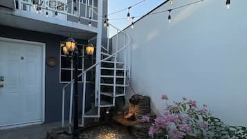 Driepersoonskamer | Terras