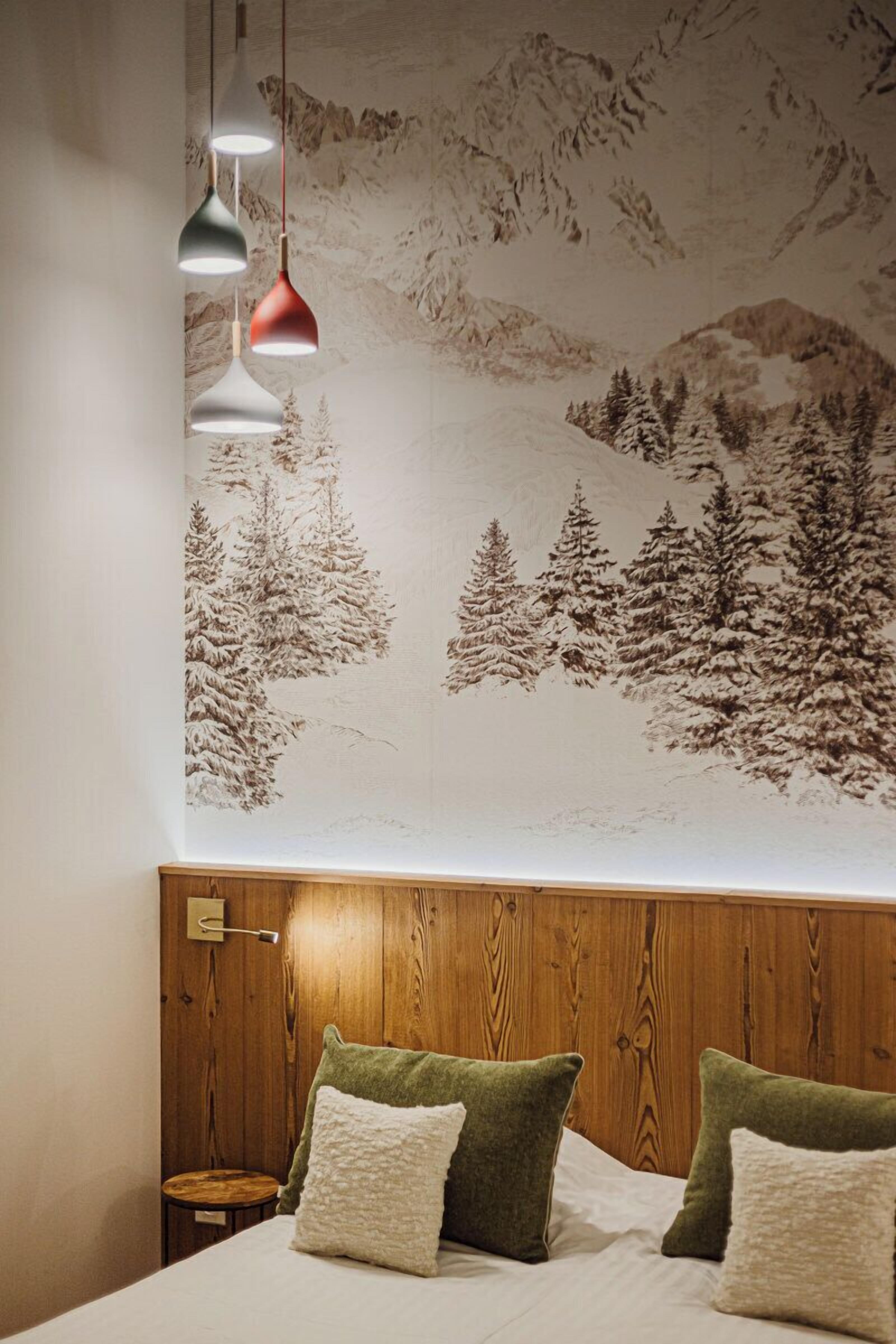 triple room (troglodyte) | desk, blackout curtains, soundproofing, iron/ironing board