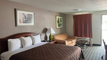 Standard Room, 1 King Bed | Free WiFi, bed sheets