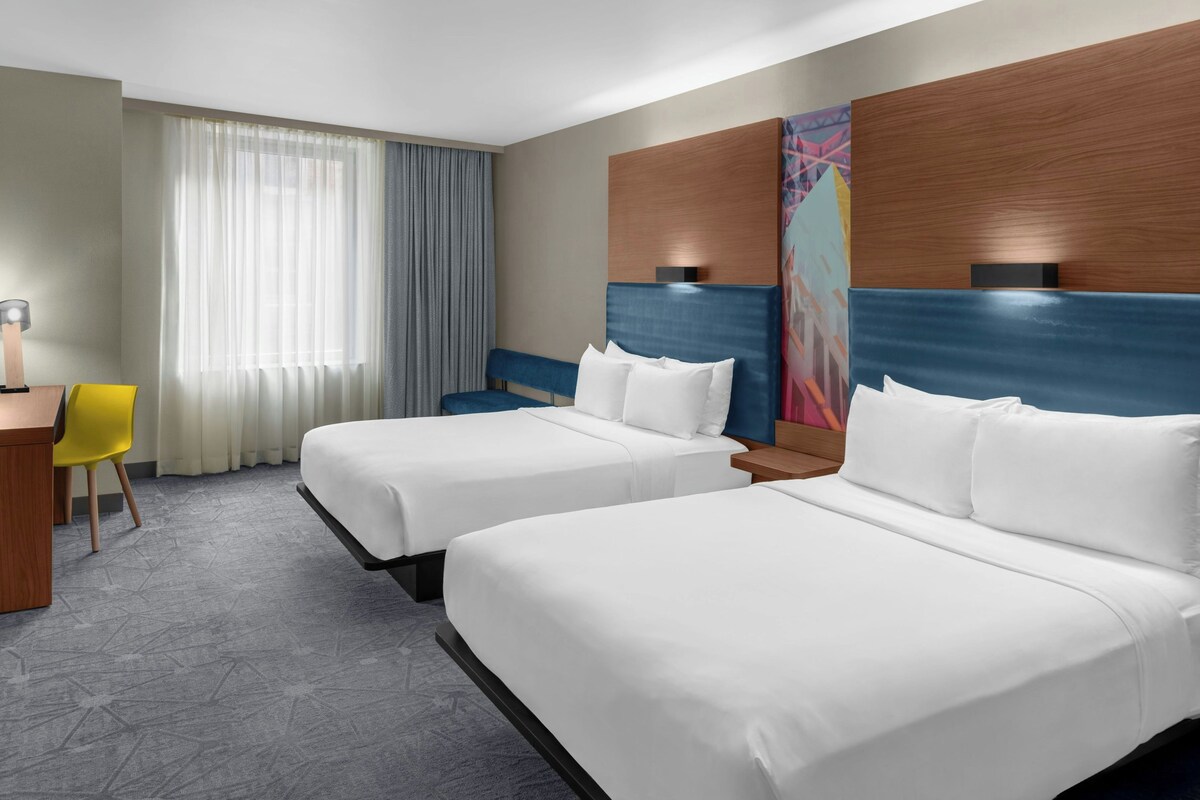 Hochwertige Bettwaren, Pillowtop-Betten, Zimmersafe, Schreibtisch