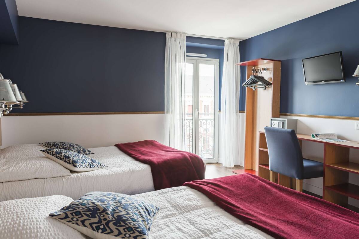 in-room safe, desk, free cots/infant beds, free wifi