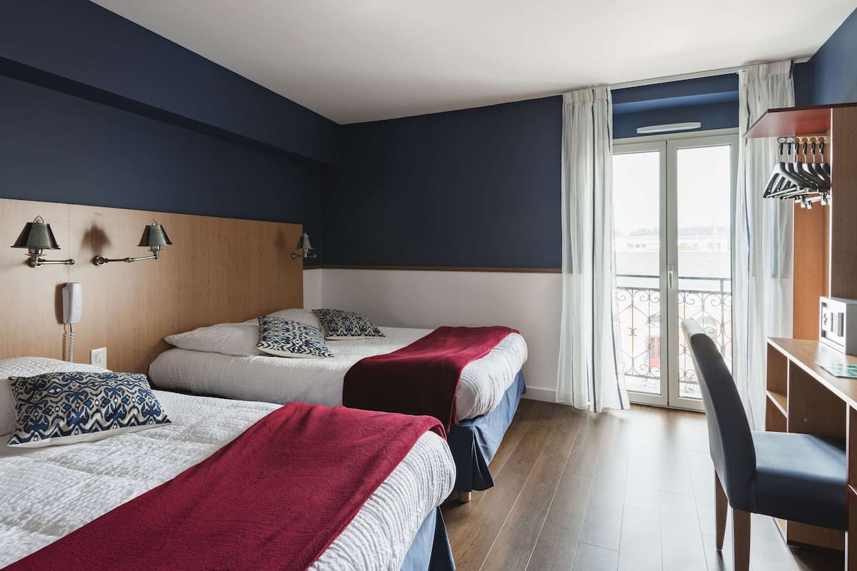 in-room safe, desk, free cots/infant beds, free wifi