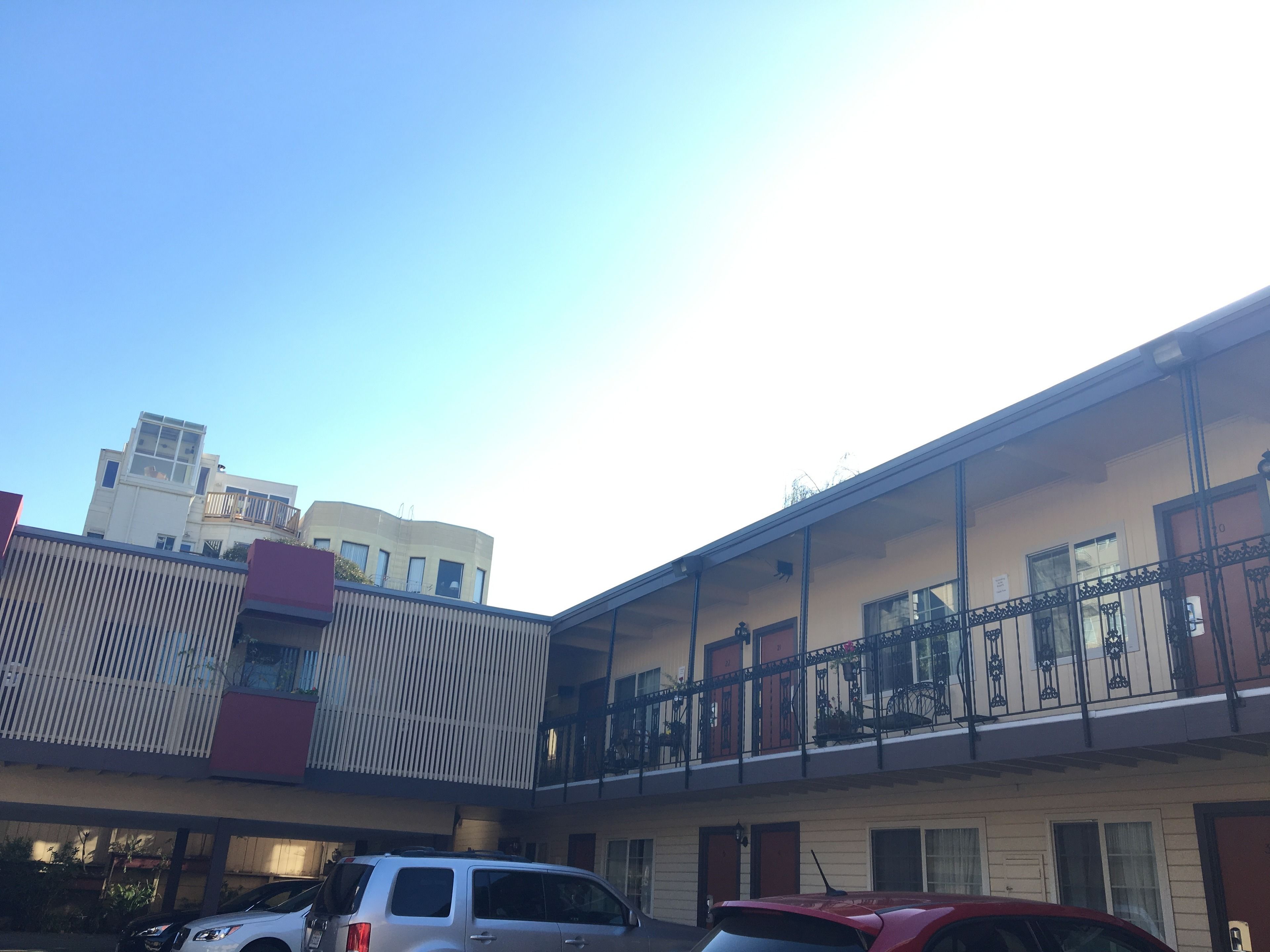 Photo - Pacific Heights Inn