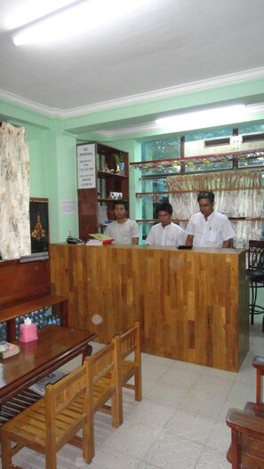 Restaurant - Ocean Pearl Inn II (Yangon)