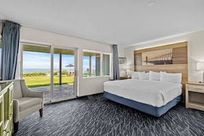 Suite Studio, 1 très grand lit, cuisine, vue plage (1st Floor room w/King Bed and Kitchen)
