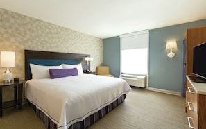 Premium Suite, 1 King Bed, Accessible, Non Smoking (Mobility, Roll-in Shower) | In-room safe, rollaway beds, free WiFi, bed sheets