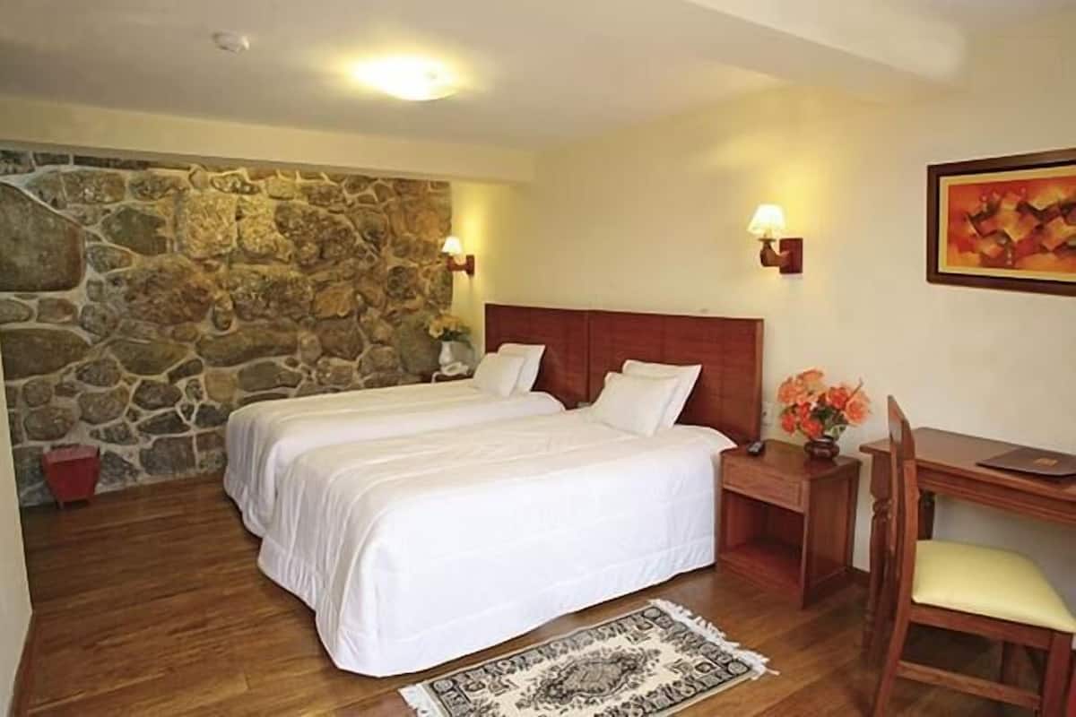 1 bedroom, in-room safe, individually furnished, desk