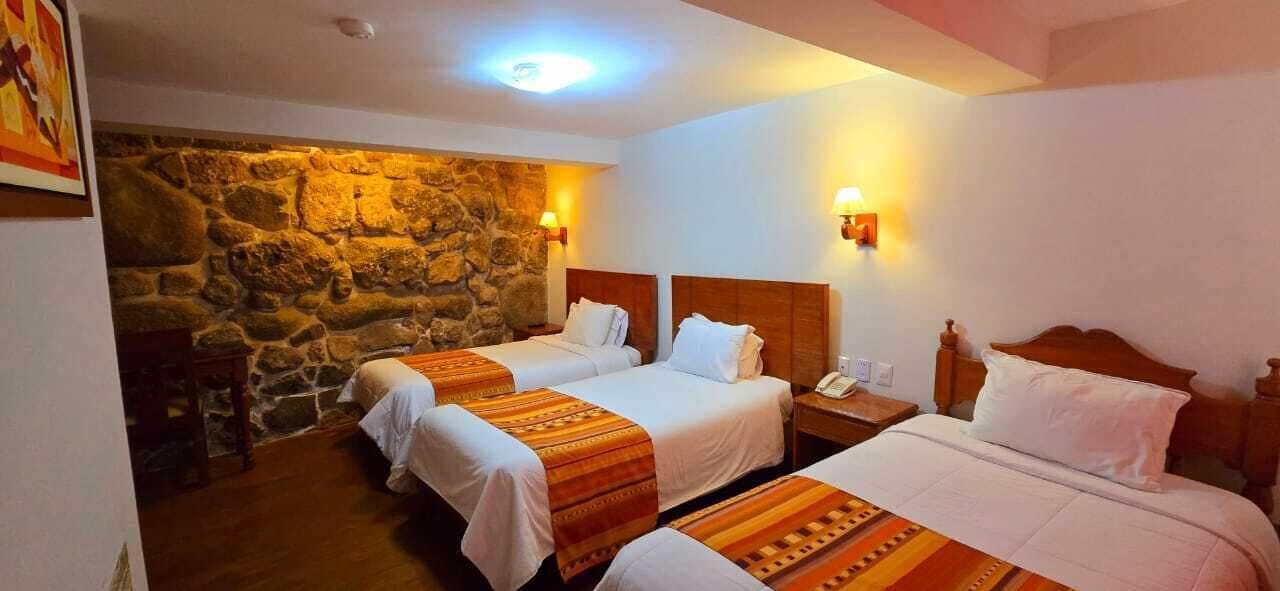 Classic Triple Room | In-room safe, individually furnished, desk, free WiFi