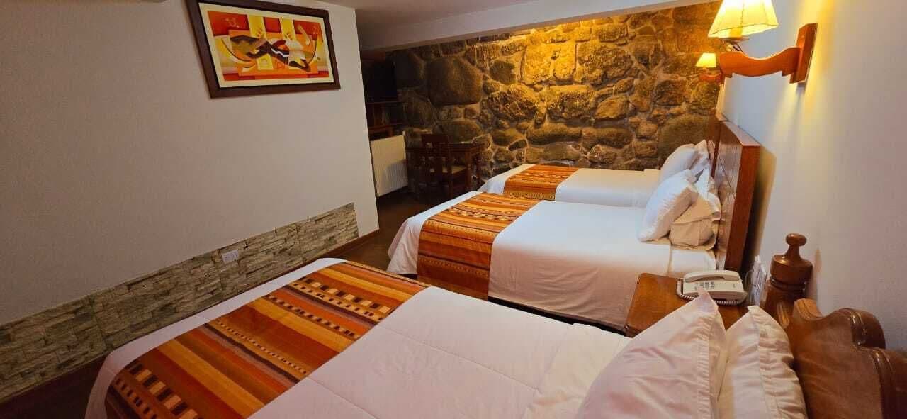 Classic Triple Room | In-room safe, individually furnished, desk, free WiFi