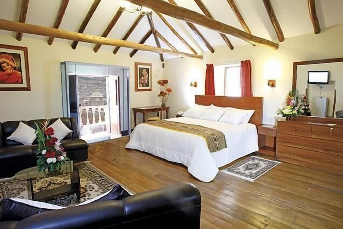 1 bedroom, in-room safe, individually furnished, desk