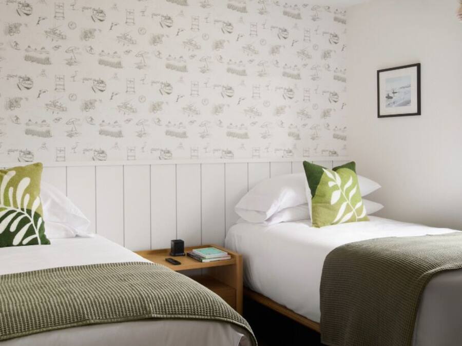 Two-Bedroom Suite | Down duvets, free WiFi, bed sheets