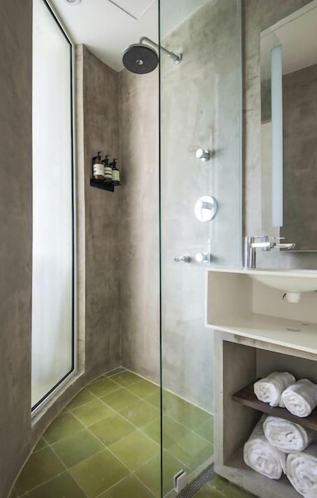 El Blok Hotel by null
