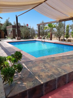 Seasonal outdoor pool - Hotel Meson del Vino (Valle de Guadalupe)