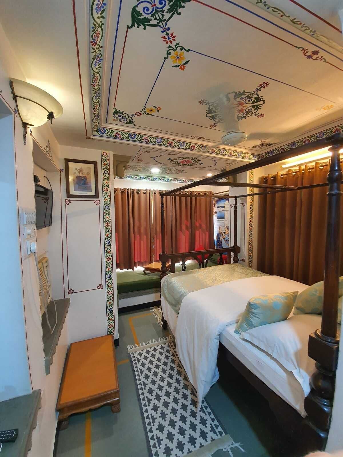 Photo - Hotel Mewar Haveli - At Lake Pichola