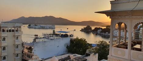 Oda