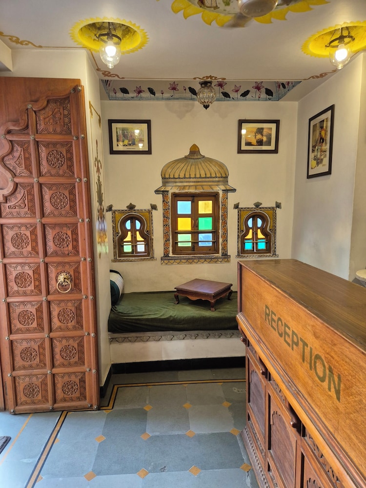 Mewar Haveli - At Lake Pichola by null