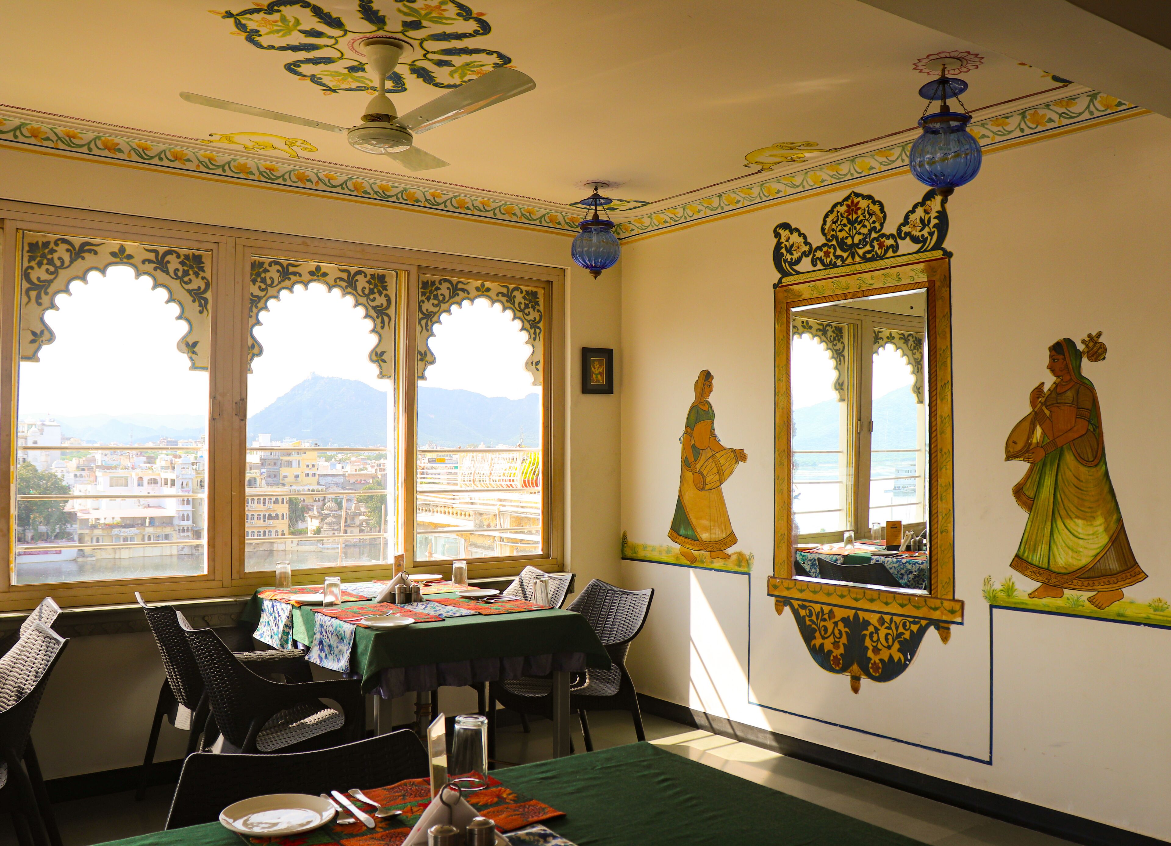 Photo - Hotel Mewar Haveli - At Lake Pichola