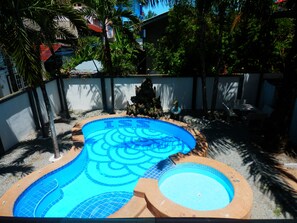 Outdoor pool - Evelyn Residence (Pattaya)