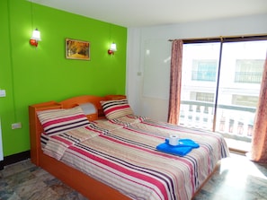 Kamar Standar | Minibar dan Wi-Fi gratis