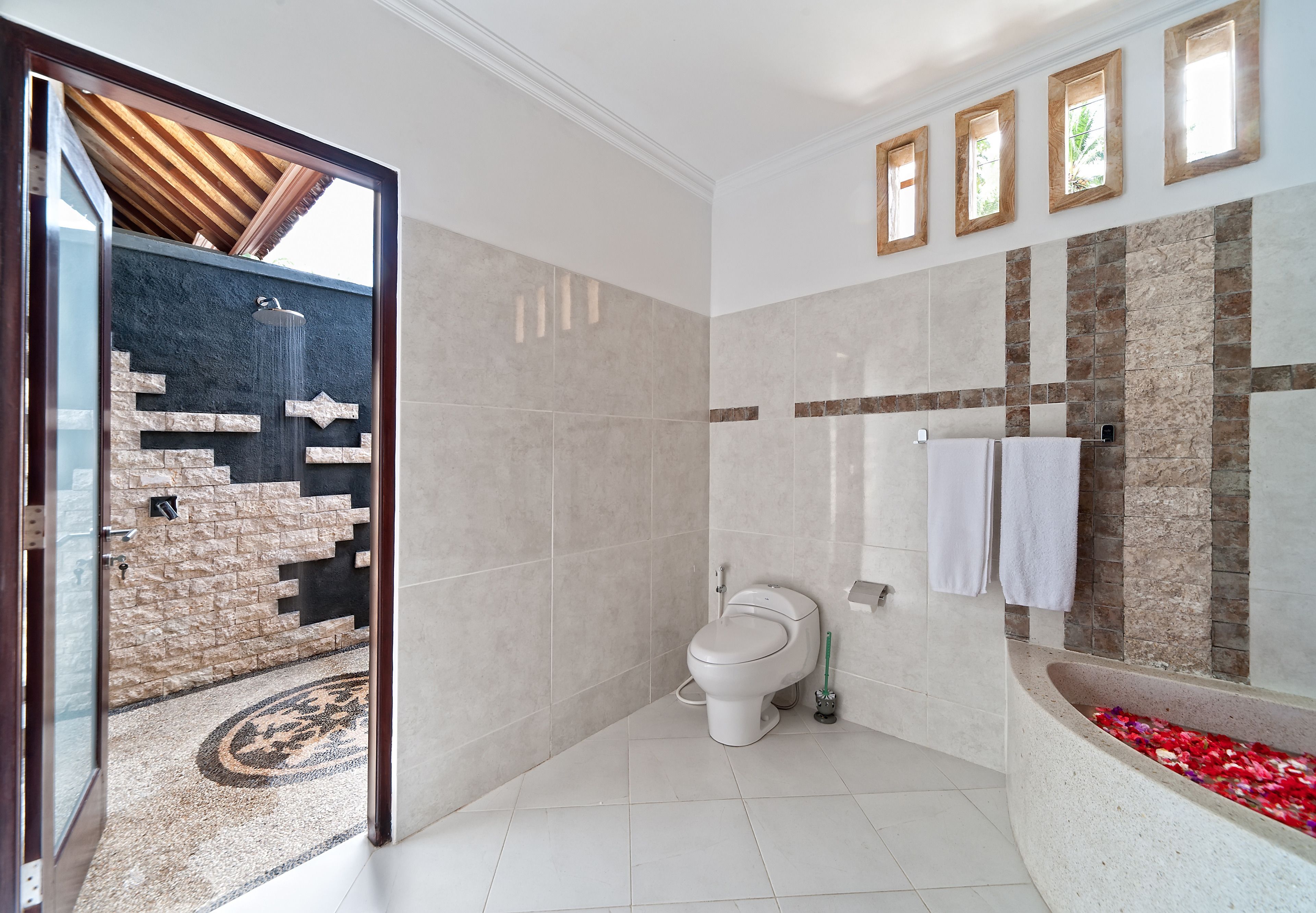 bungalow deluxe | bathroom | free toiletries, hair dryer, bathrobes, slippers