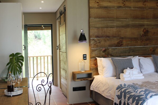 Luxury Suite | Premium bedding, Select Comfort beds, minibar, in-room safe - Blackwaters River Lodge (Knysna)