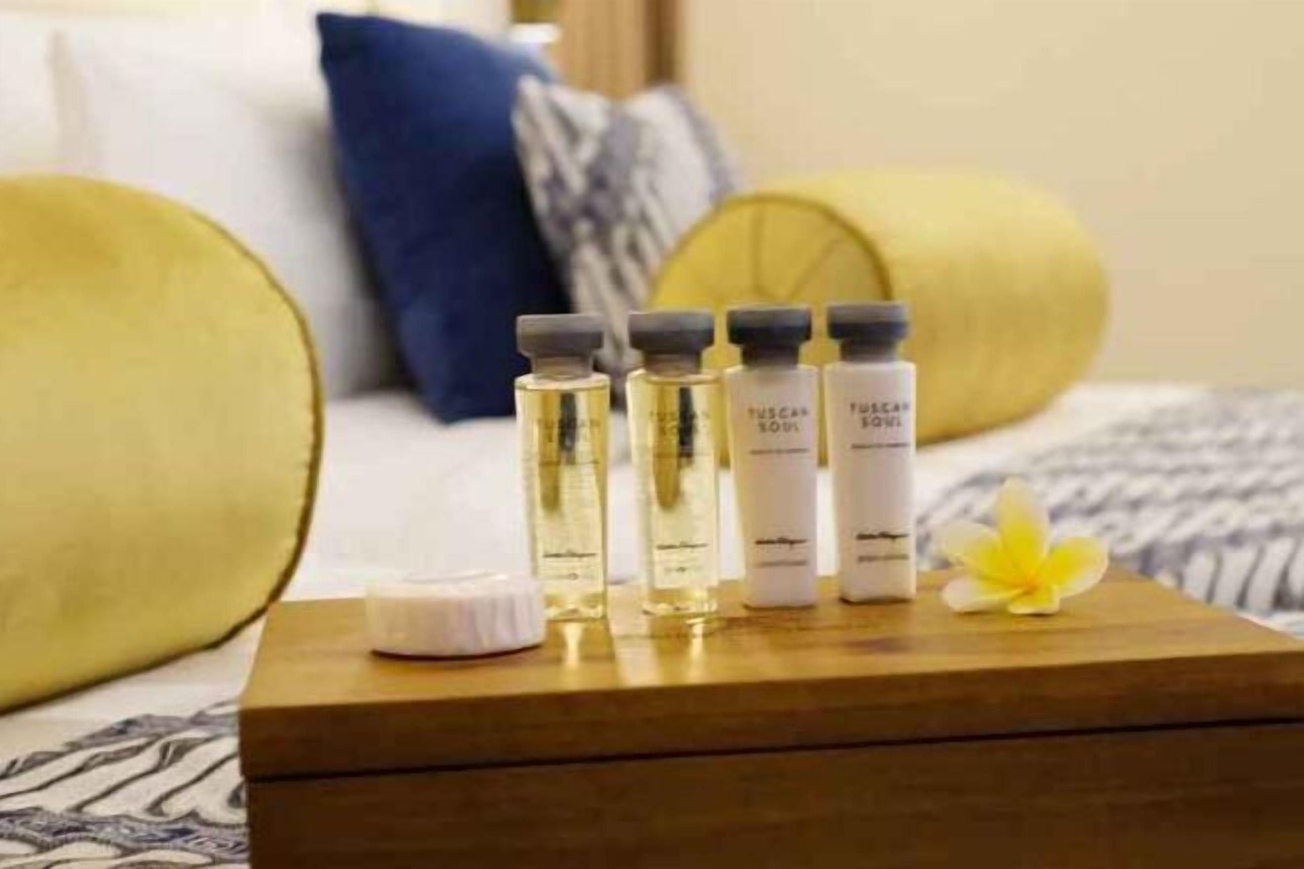 Coffres-forts dans les chambres, bureau, Wi-Fi gratuit, draps fournis