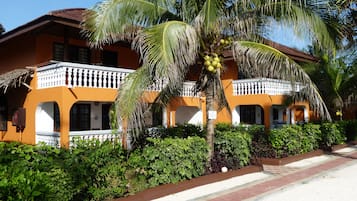 Duplex Gallery Room Seaview | 1 bedroom, in-room safe, blackout curtains, bed sheets