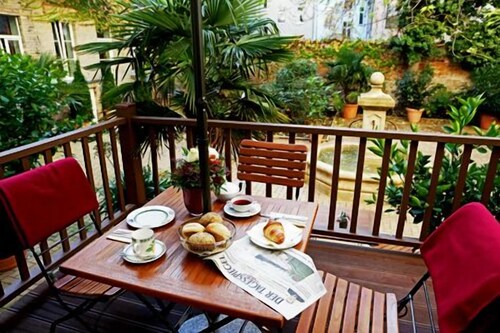 Hotel & Boardinghouse Garden Living