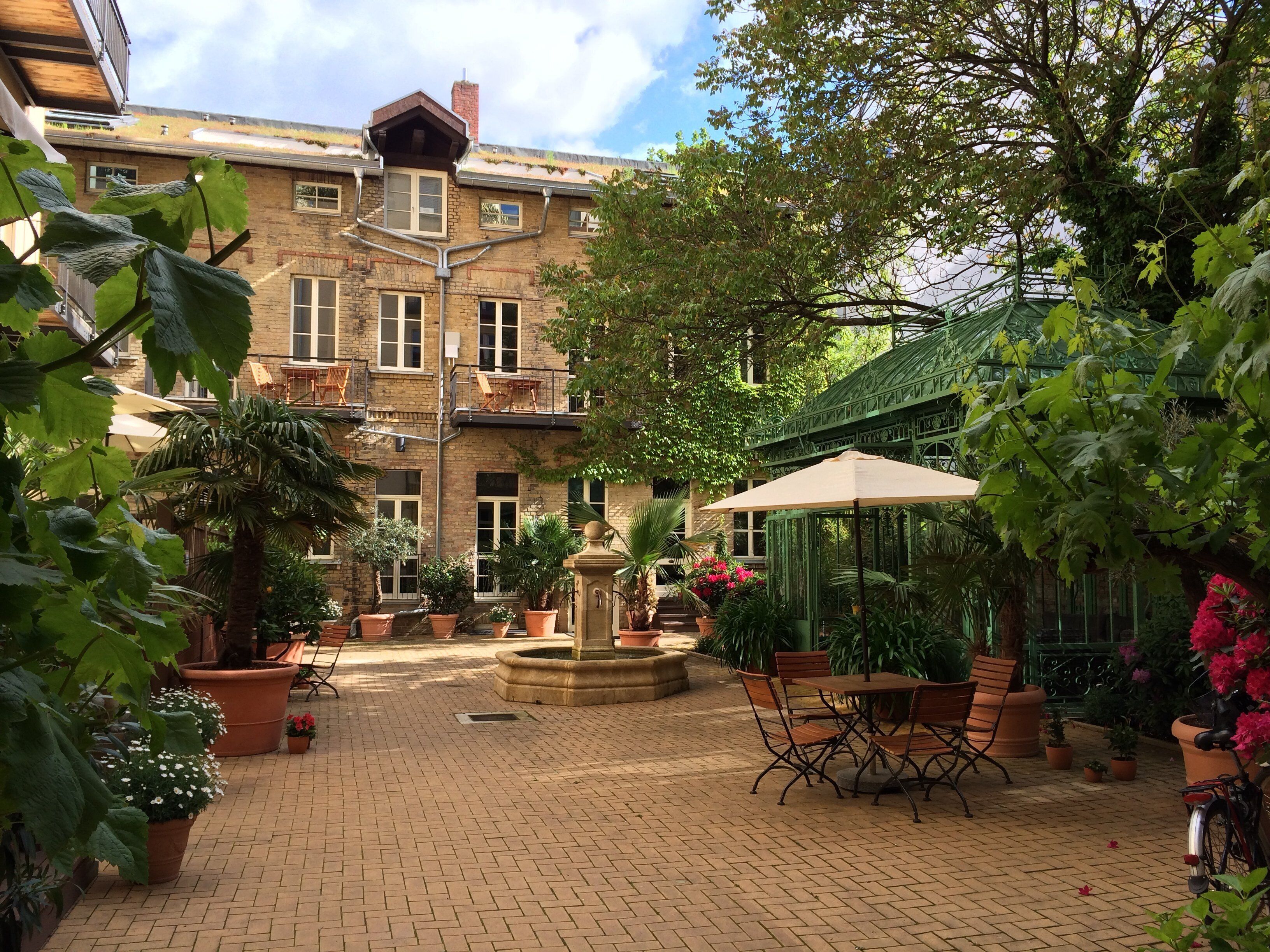 Khu ẩm thực ngoài trời