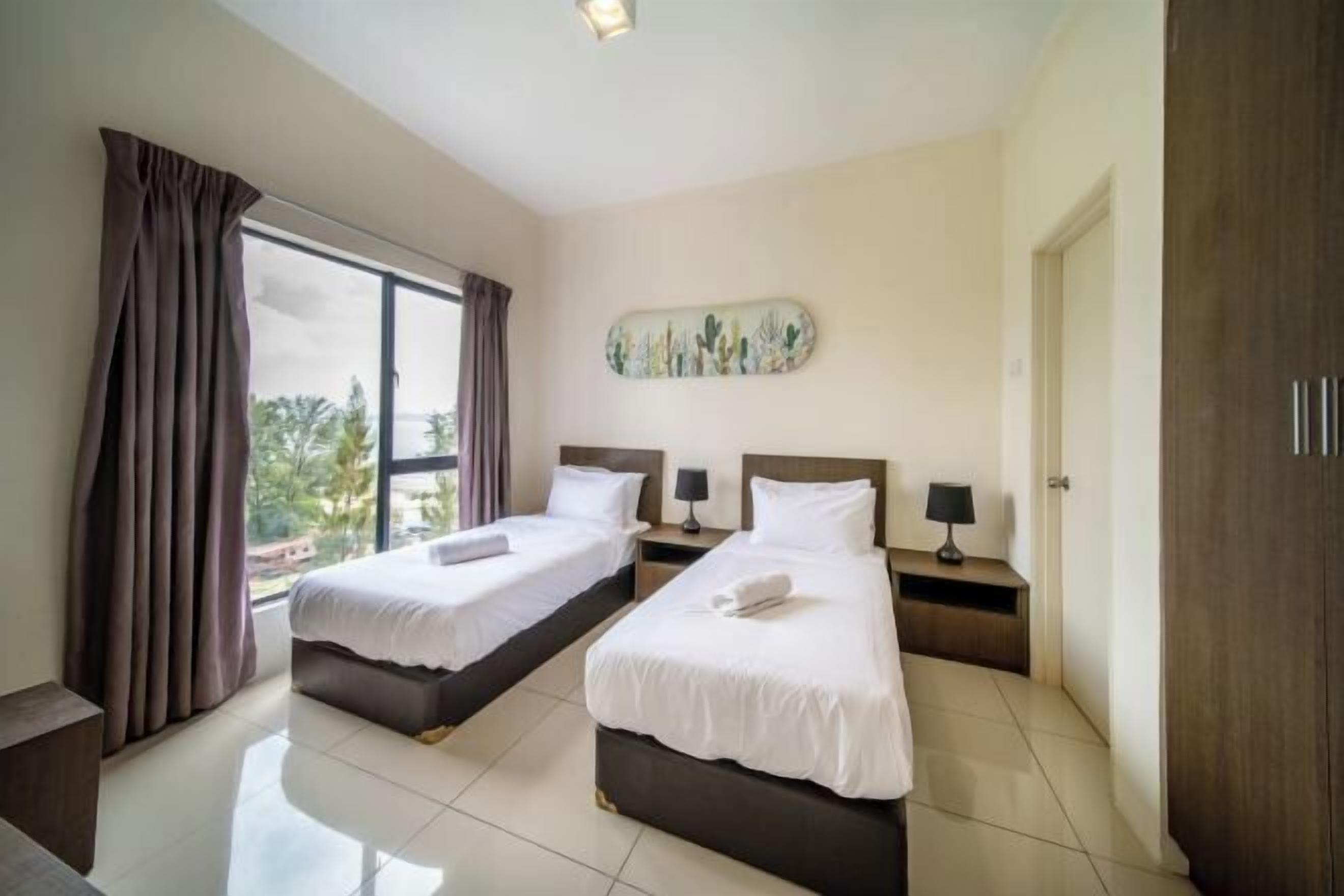 In-room safe, desk, soundproofing, iron/ironing board