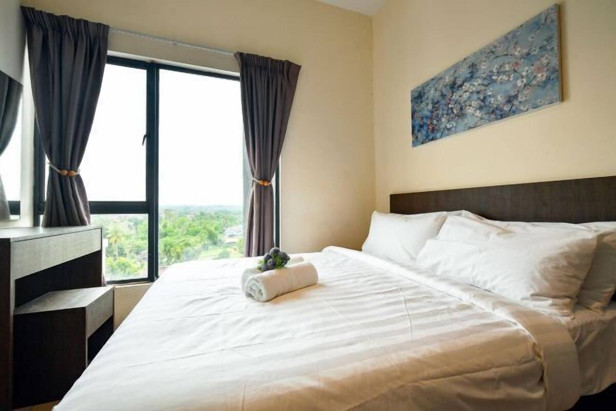 Caixa forta a l'habitació, escriptori i habitacions insonoritzades 