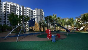 Children’s play area – outdoor