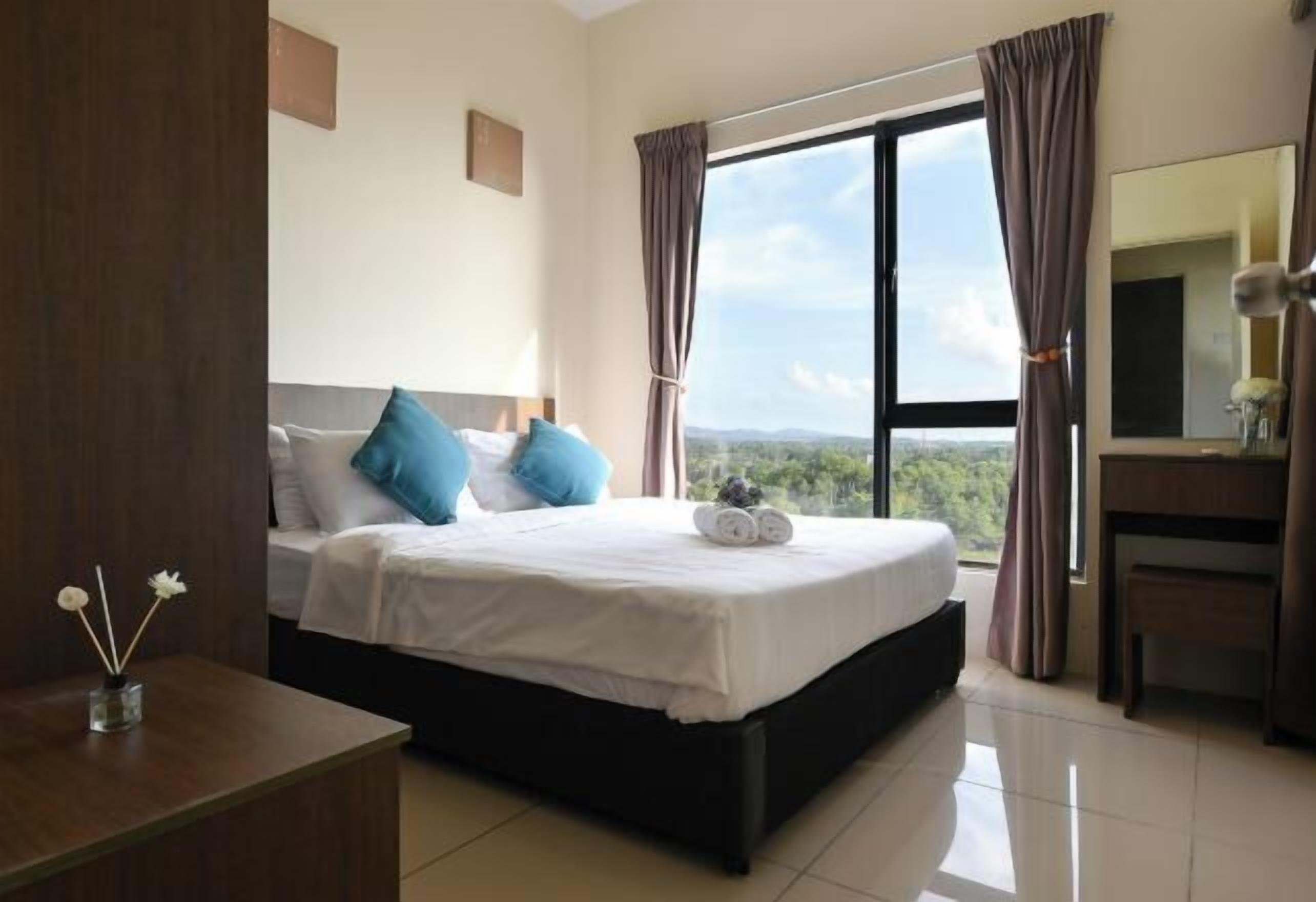 In-room safe, desk, soundproofing, iron/ironing board