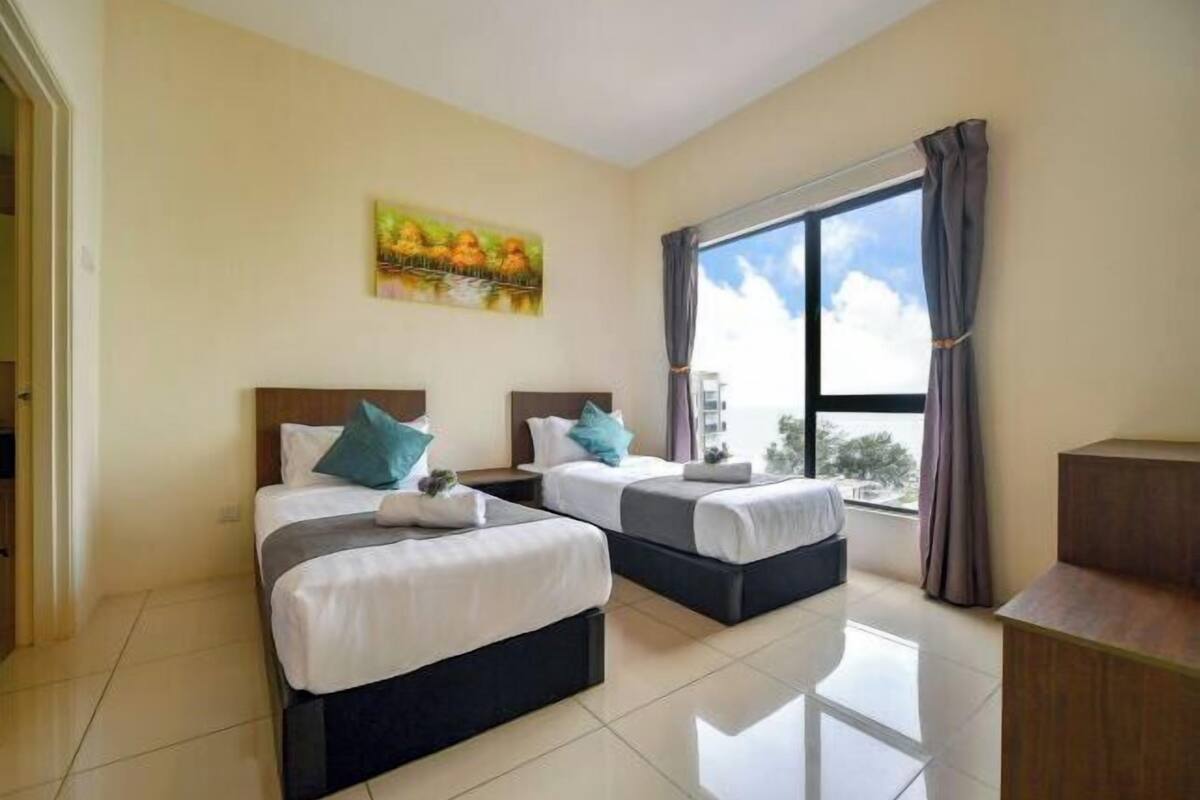 In-room safe, desk, soundproofing, iron/ironing board