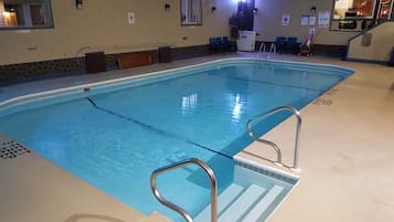Indendørs pool