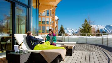 Sun deck