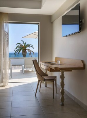 Suite familiale, 1 chambre, vue sur la mer | Vue de la chambre