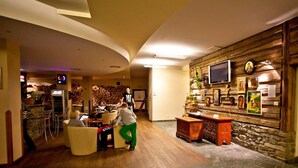 Lobby - Hotel Wierchomla Ski & Spa Resort (Piwniczna-Zdroj)