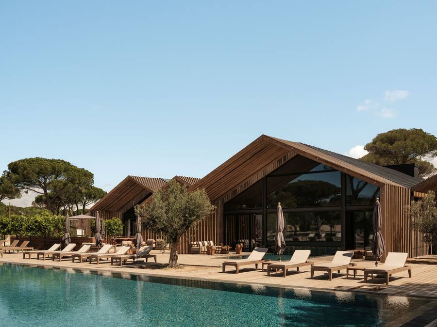 Indoor pool, outdoor pool, sun loungers
