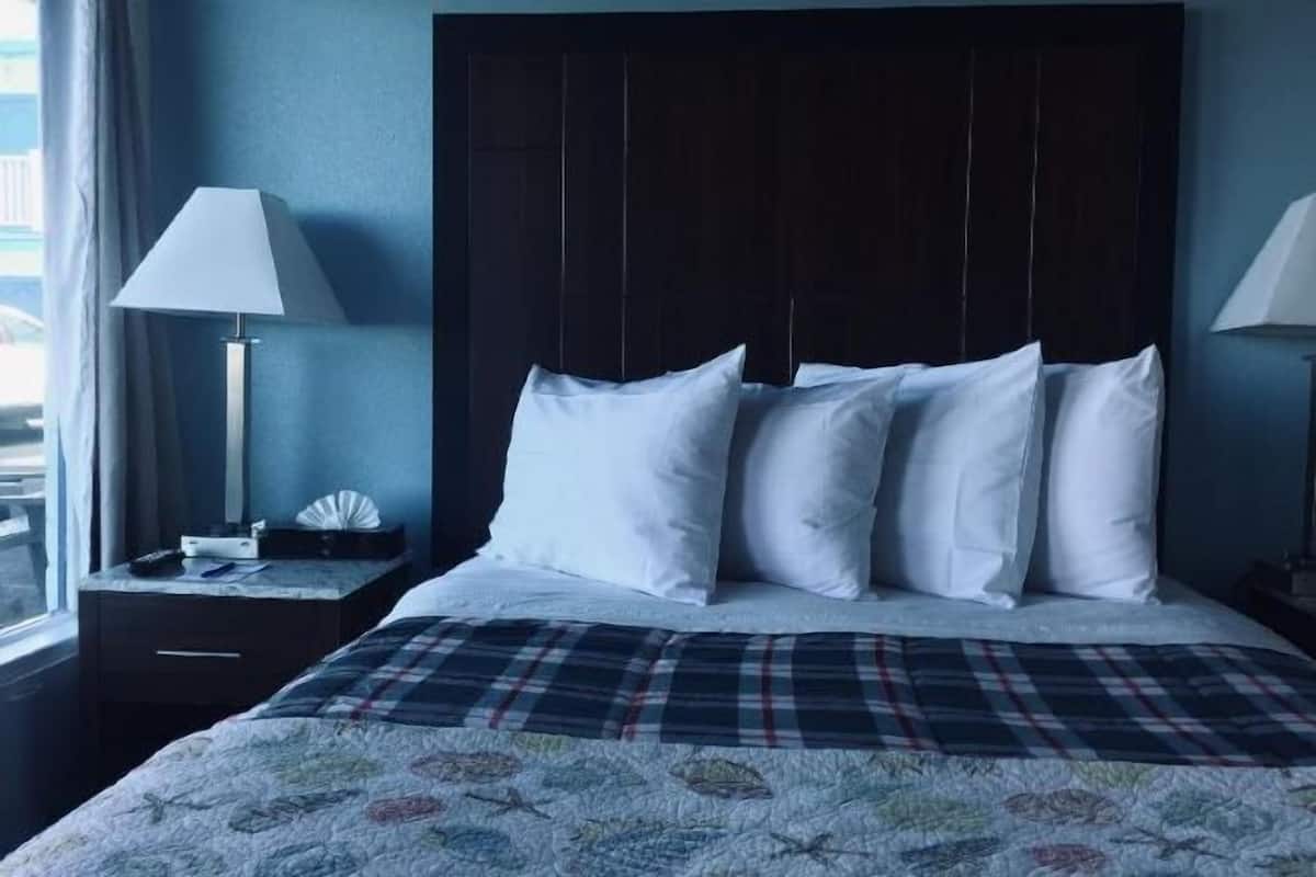 Hochwertige Bettwaren, Pillowtop-Betten, Verdunkelungsvorhänge