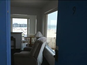 32-tommers tv med kabelkanaler