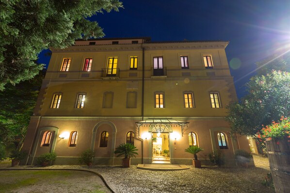 Exterior - Corte dei Tini (Teramo)