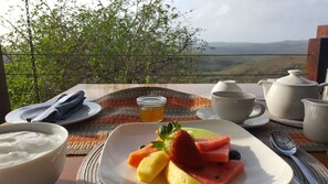 فطور كامل مجانًا