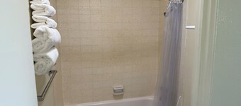 Down Towner Inn